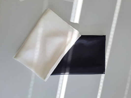 Coppia di Federe 100% seta - bianco e nero