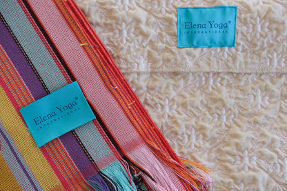 CocooncOMo – Certified Cotton Yoga Shawl from Como - Triangle