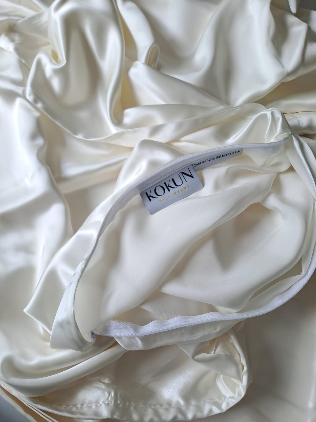 Copripiumone 100% seta – Il massimo dell’eleganza per il letto matrimoniale