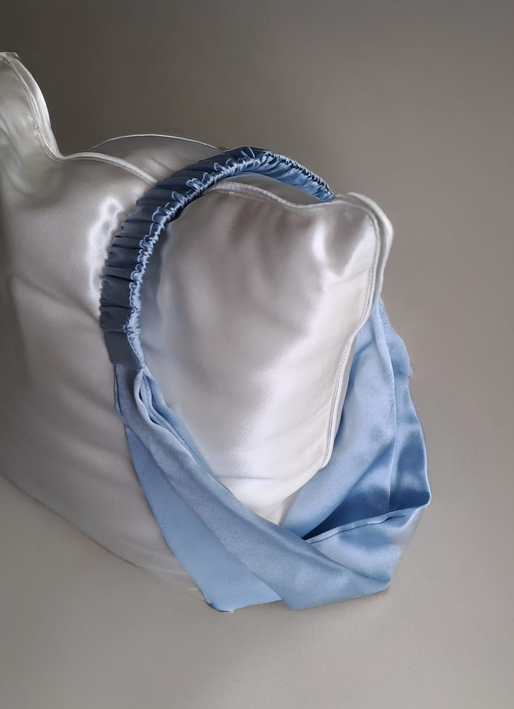 Fascia per capelli 100% seta – Eleganza essenziale e naturale